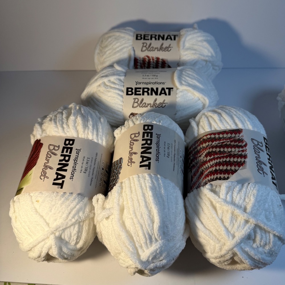 Bernat Blanket Yarn White Lot of 5 New Skeins +1Free Super Bulky discontinued